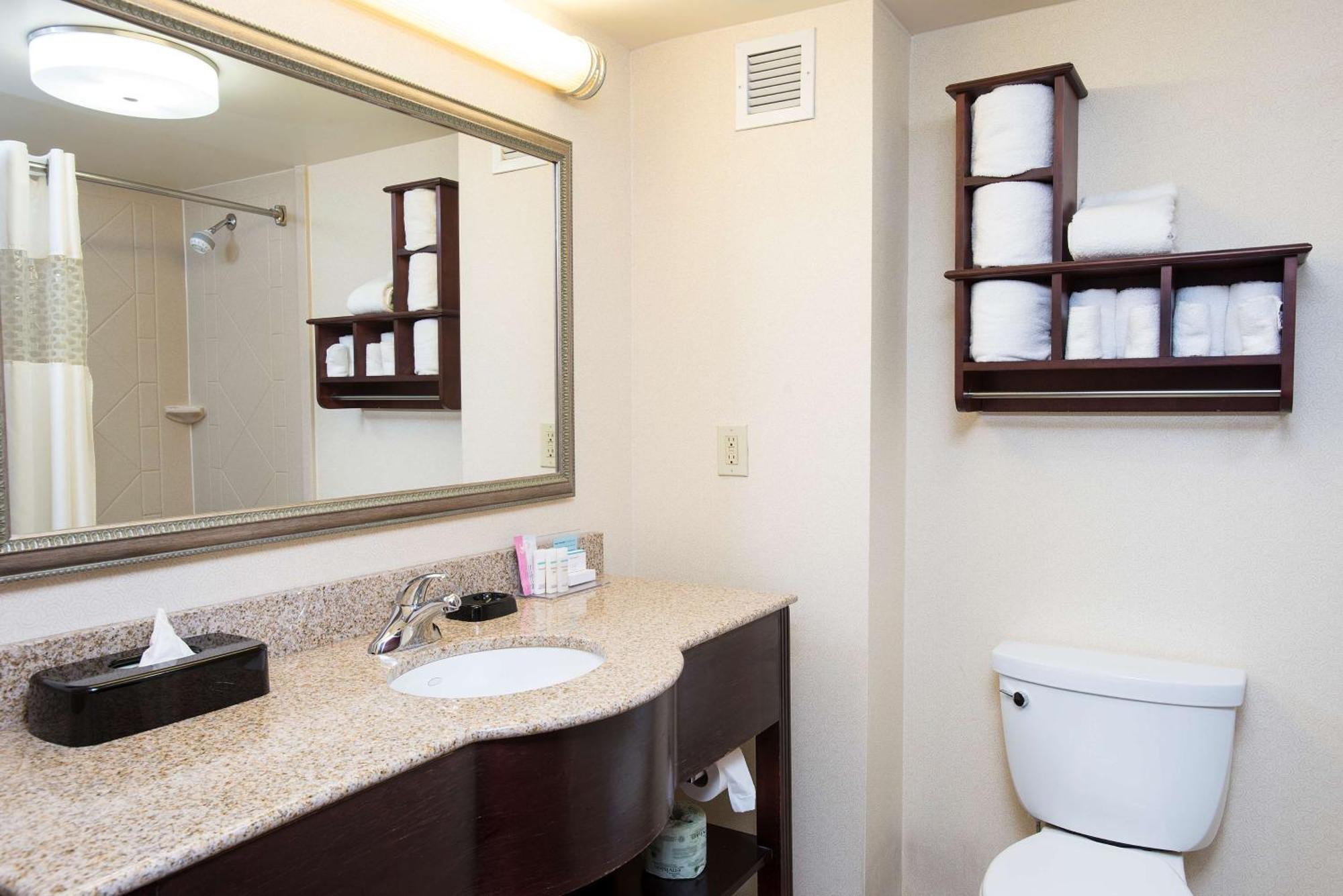 ווסט צ'סטר Hampton Inn & Suites Cincinnati-Union Centre מראה חיצוני תמונה